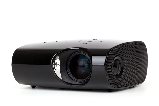 Top & Best Mini projector Review 2022 – How to Select Ultimate Buyer’s Guide